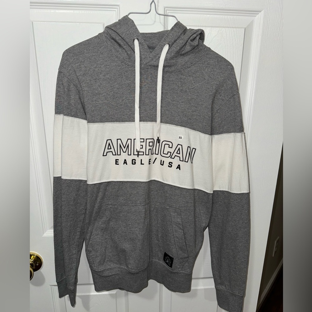 American Eagle Hoodie (New)